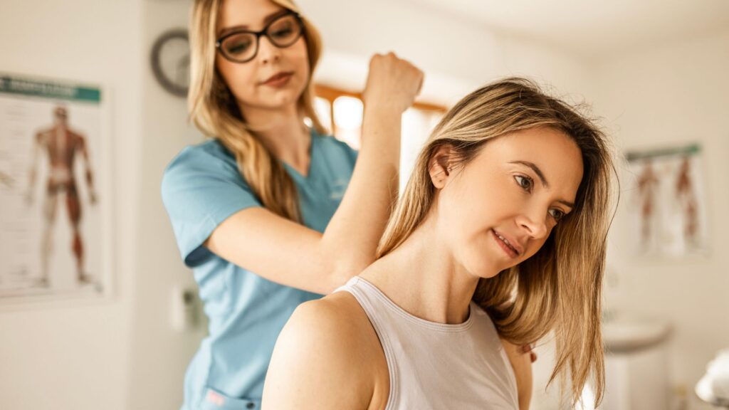 woman at chiropractor
